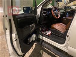 نيسان تيتان